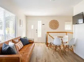 Beacons Beach Cottage