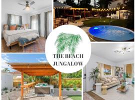 Tank Pool, Putting Green & 1 Mile To The Beach!，位于兰塔纳的酒店