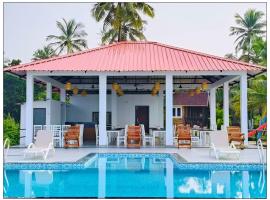 Parisa beach resort Tarkarli Bhogwe，位于马尔万的酒店