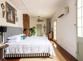 Chic Cottage near the Lower French Quarter，位于新奥尔良的酒店