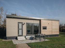 Modern chalet with dish washer, 1 km from Domburg，位于栋堡的酒店