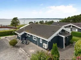 Flot Sommerhus Med Havudsigt Ved Ebeltoft