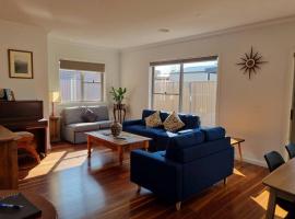 2 bedroom house Central Nagambie sleeps 5，位于纳甘比的酒店