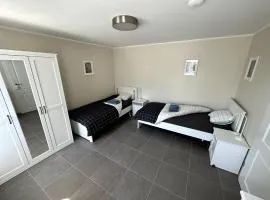 Helfant Luxembourg Deluxe Double Room 2