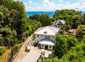Dovass Self Catering Apartments，位于塔卡马卡的酒店