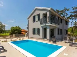 Beautiful Apartment In Vrbnik With Wifi