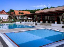 Lovita Tanjung Bidara Beach Resort，位于马六甲的酒店
