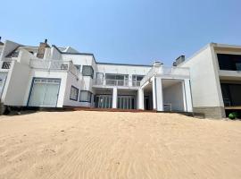 Dolphinbeach Seafront Villa，位于Langstrand的酒店