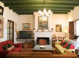 La Casona de los Cucos by SIERRA VIVA