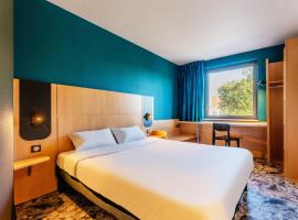 B&B HOTEL Maubeuge Gare，位于莫伯日的酒店