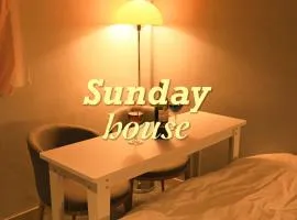 Sunday House 3