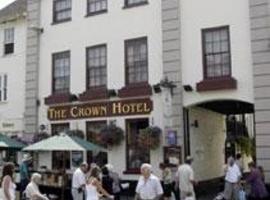 The Crown Hotel，位于费克纳姆的酒店