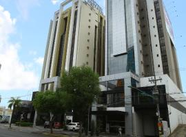 派古兹帕拉斯酒店，位于库亚巴的酒店