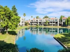 Gated Dobson Ranch townhouse, balcony, golf views