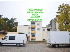 Hotel im Natur mit eigene Küche Bad Balkon Parkplatz Netflix