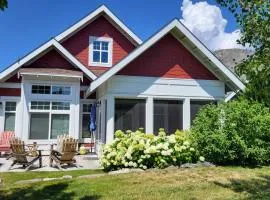 Beachy Vino Cottage #125