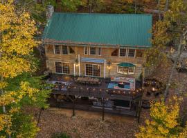Mountain View, Secluded Lodge, Forest Escape，位于Leicester的酒店