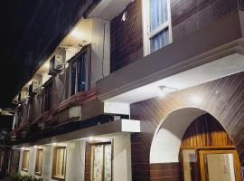 Hotel Avis，位于Rongat的酒店