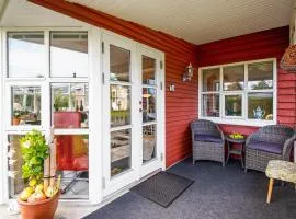 Charming And Well-Maintained Holiday Home Just Minutes From Grenaa Beach