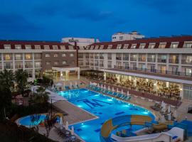 White Lilyum Hotel - All Inclusive，位于凯麦尔的酒店