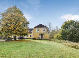 2 Bedroom Awesome Home In Älmhult，位于Stenbrohult的酒店