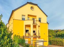2 Bedroom Awesome Apartment In Winseler，位于Winseler的酒店