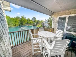 New! Kelleys Island Condo，位于凯利斯岛的酒店