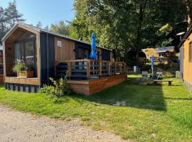 Tiny House Finja，位于Stuer的酒店