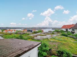 Lovely Apartment In Kungshamn With Kitchen，位于王室港的酒店