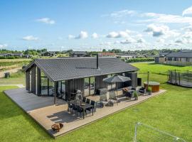 3 Bedroom Amazing Home In Hørve，位于Hørve的酒店