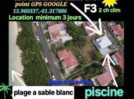 Villa 911, Piscine et plage à 1 minute，位于Saint-Louis的酒店