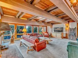 3-Level Getaway Minutes from Lake Tahoe