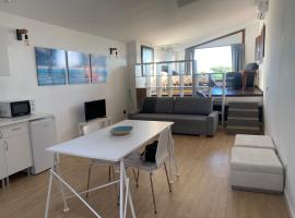 LOFT CAL XURIGUER，位于Font-Rubí的酒店