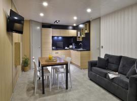 Chalet in a holiday complex with direct sea access-formerly TUI Ferienhaus，位于普罗普里亚诺的酒店