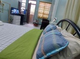 GGGO RESIDENCES, Studio 103, pet friendly，位于Sorsogon的酒店