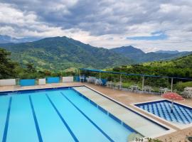 Pioneros Campestre，位于诺凯马的酒店