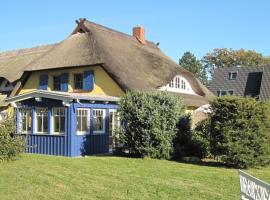 维乔特温克尔自助服务式酒店，位于维克的带热水浴缸的酒店