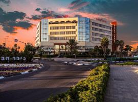 因巴尔酒店，位于阿拉德的酒店