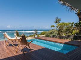 Beachfront Luxury Apartment- Poste La Fayette，位于Rivière du Rempart的酒店