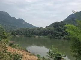 The View Nong Khiaw Guesthouse，位于Nongkhiaw的乡村别墅