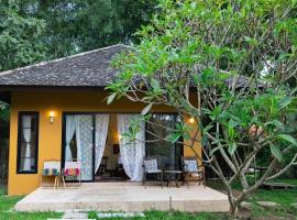 Elephant Camp Maerim，位于Ban Thung Pa Haeo的酒店