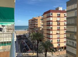 Apartamento Cullera-playa Parking Wifi，位于库列拉的酒店