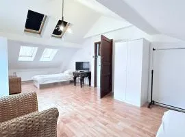 Monteur Unterkunft in Itzehoe freistehendes Haus mit Keller & großem Außenbereich