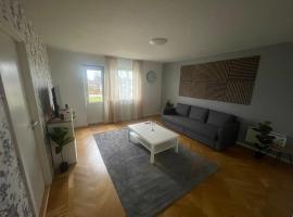 Cozy Apartment，位于Grimsås的酒店