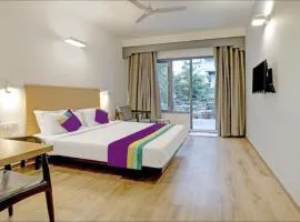 Blossom Rooms Hotel Riya Grand- Lakdikapul- Free lunch or Dinner - Free Breakfast