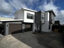 Papamoa Family Beach House