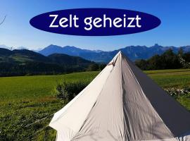 Tipi Zelt mit Bergsicht，位于Fahrni的豪华帐篷