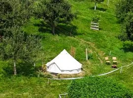 Tipi Zelt mit Bergsicht