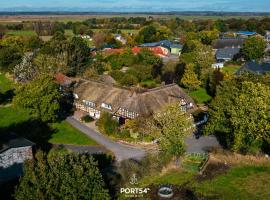 Ferienwohng Zum Garten Delve，位于Delve的酒店