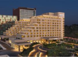 Sheraton Grand Bengaluru Whitefield Hotel & Convention Center，位于班加罗尔的酒店